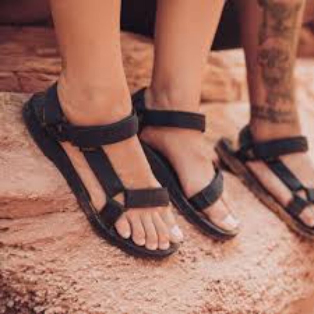 Teva Women's Original Universal Summer Casual Trail Trekking Sandal Size‎ 10